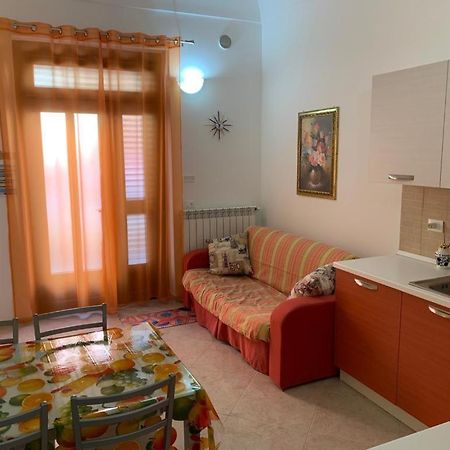 Casa Sul Porto Imbarco Tremiti Termoli Exterior foto