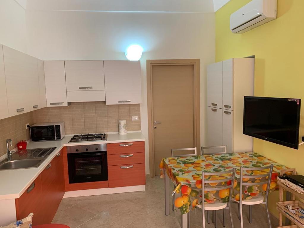 Casa Sul Porto Imbarco Tremiti Termoli Exterior foto